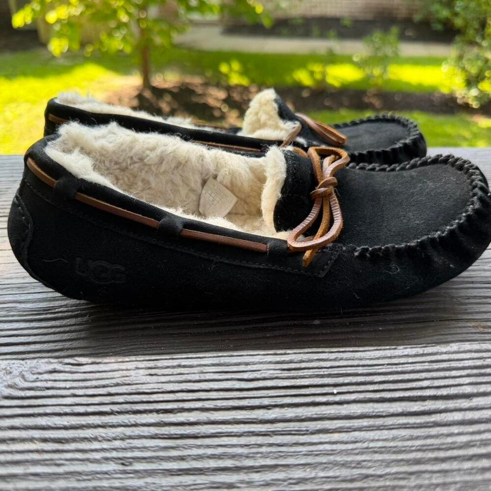 UGG Ansley Black Suede Shearling Moccasin Slippers Women’s US 8 Cozy Luxe